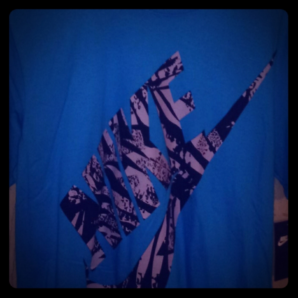 Nike t-shirt